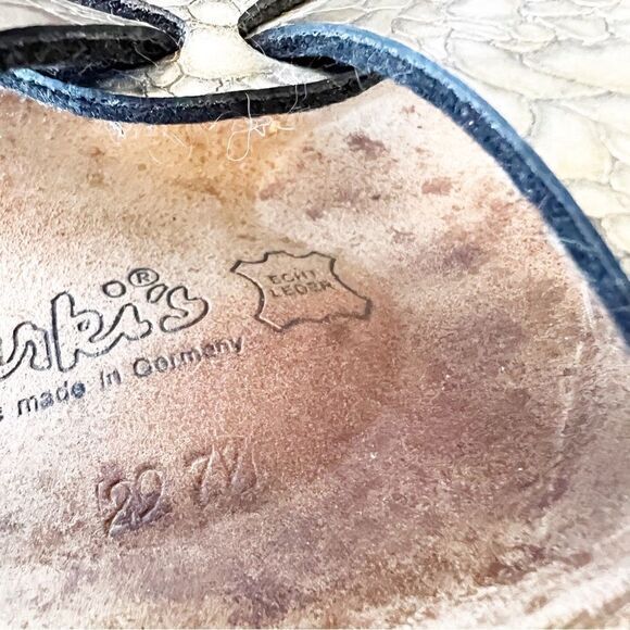 Birkis Metallic Embossed Double Strap Sandals Size 37 EU Cork‎ Sole Comfort Foot - Picture 10 of 16